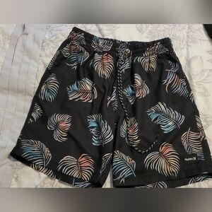 Mens Hurley Swim Shorts Size 28.